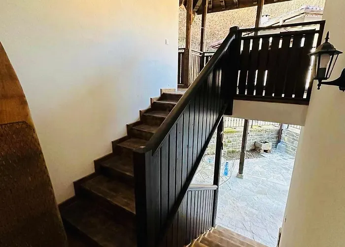 Verta House Pensjonat Triawna