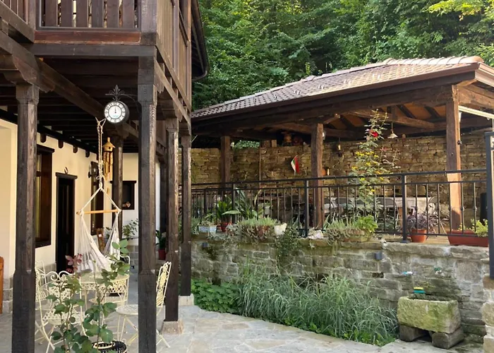 Verta House * Triawna